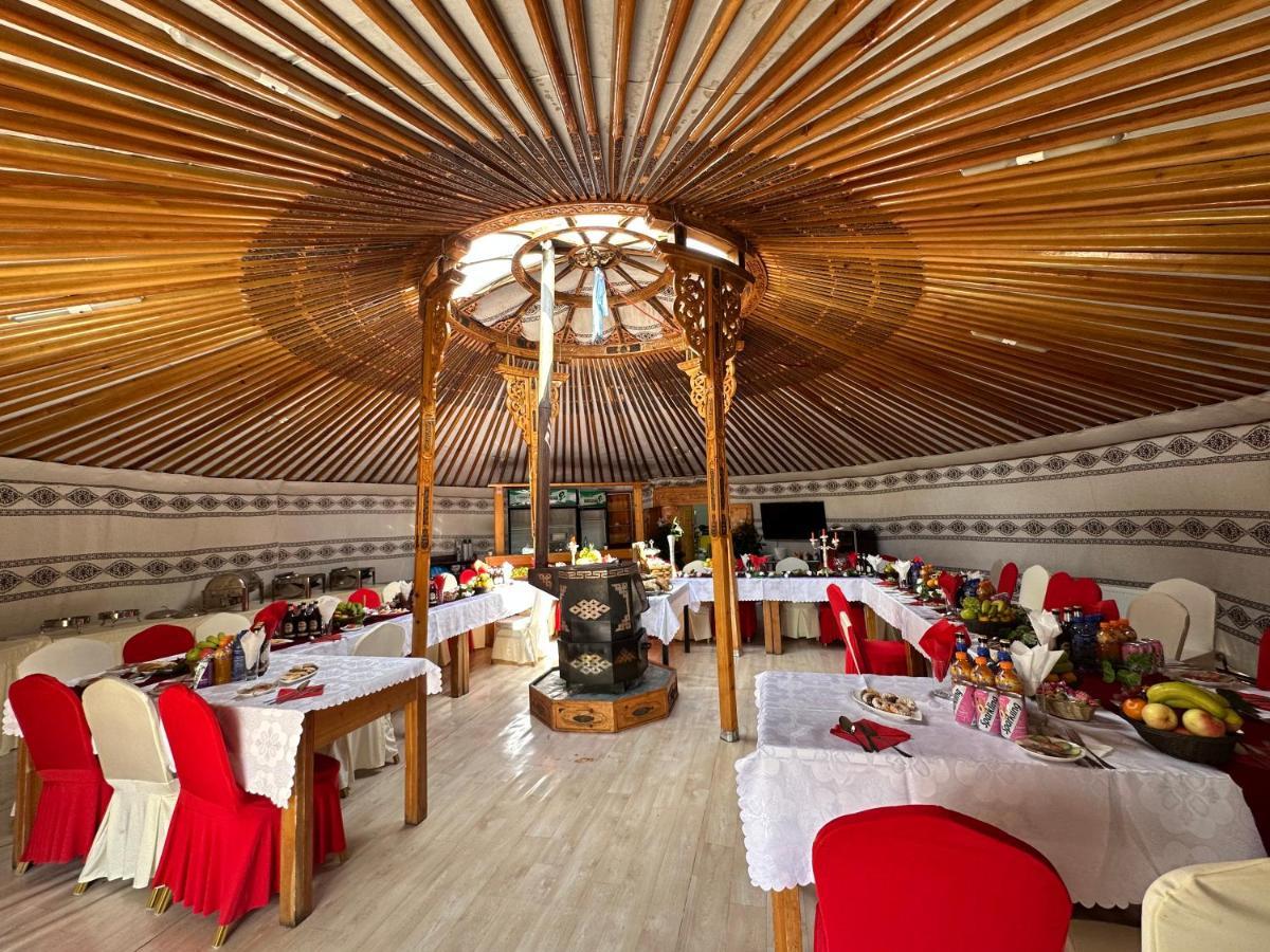 Sara'S Camp Hotell Zuunmod Eksteriør bilde
